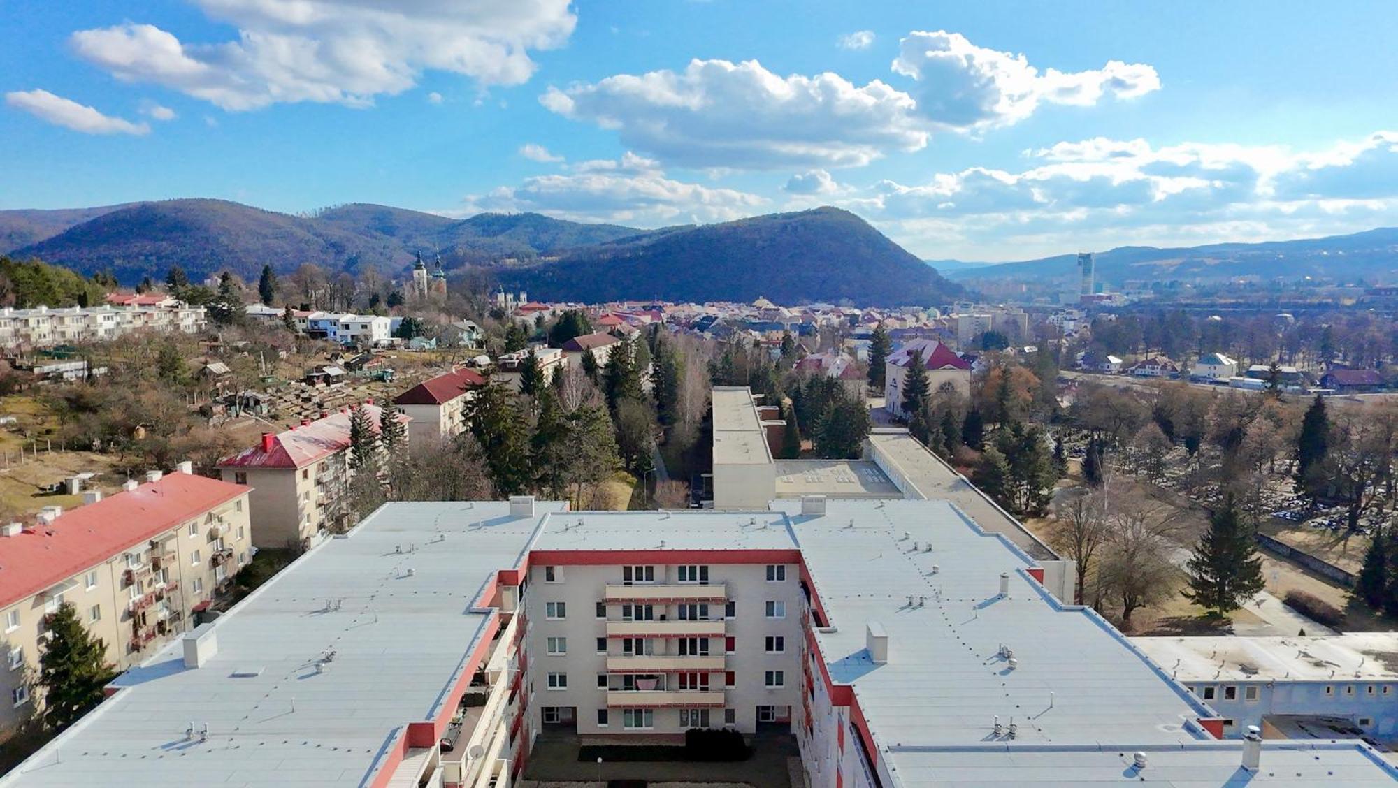 Simcity 3 I City Centre & Free Parking 24H Self Check-In Banská Bystrica Exterior foto